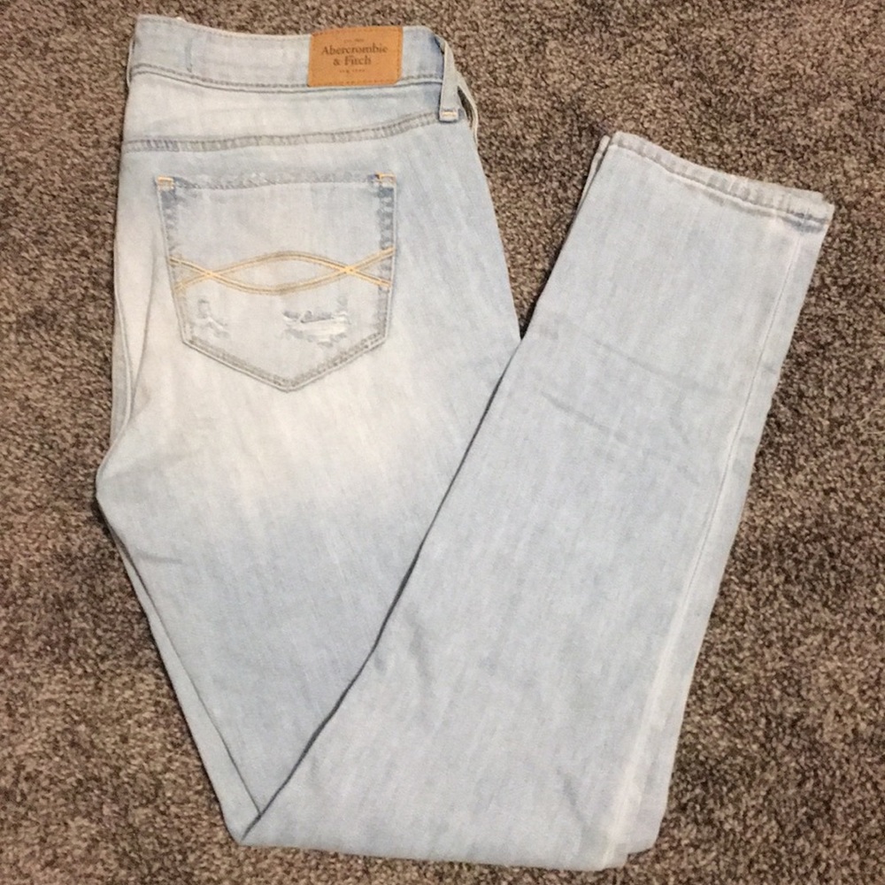 Abercrombie & Fitch, Skinny Ripped Jeans